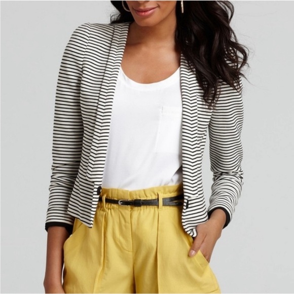 BCBGMaxazria ‘Hendrix’ Black + White Striped Blazer Jacket Size Medium - Picture 7 of 9